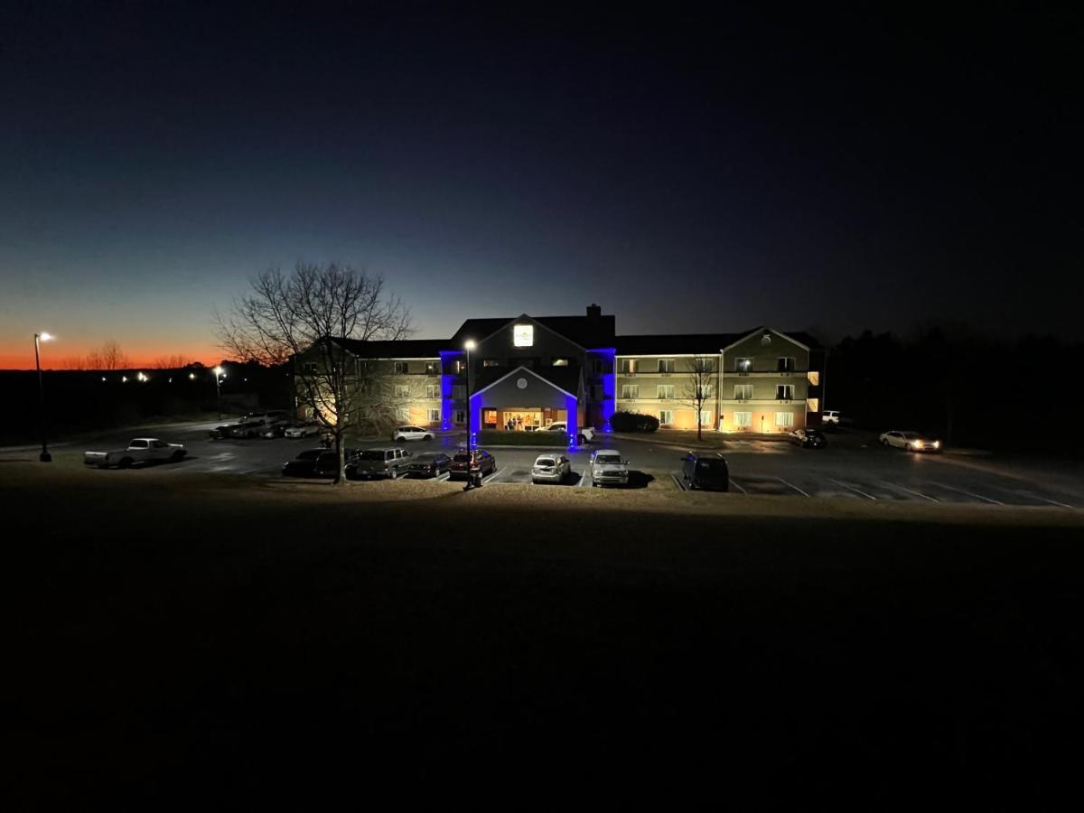 Budgetel Inns&Suites Fairfield Exterior foto